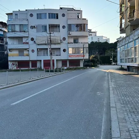 Meis 1 * Durrës